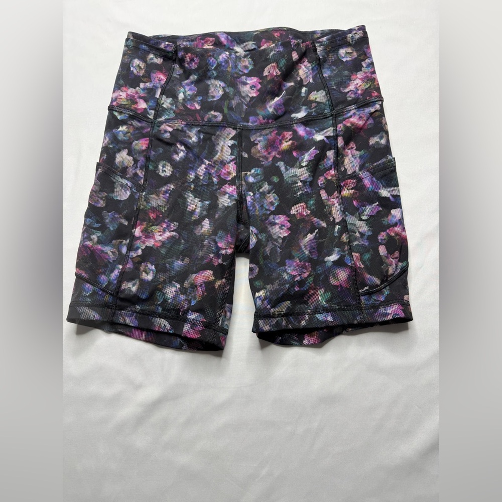 Lululemon Floral Women's Shorts